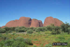 Kata Tjuta Gorge Entrance