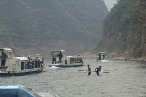 Type of Tourist Boats Used On Our Day Trip