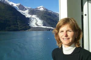 A tourist by the glacier