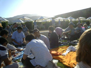 Japanese student pilots enjoy a picnic