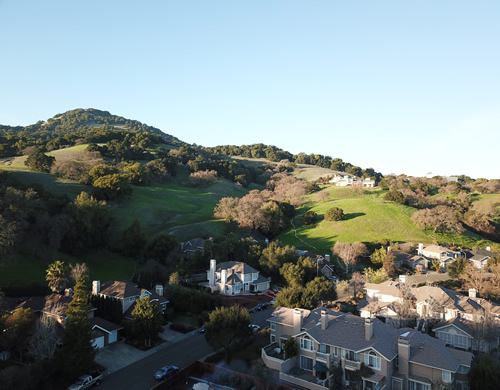 Neighborhood from 100'