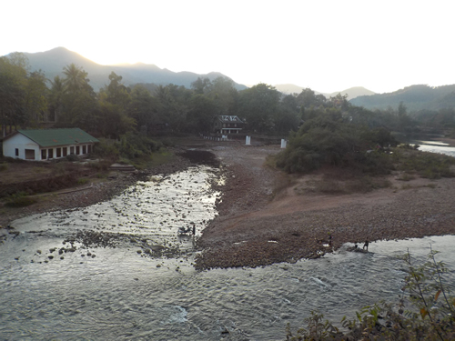 Muang La Resort and Nam Pak River
